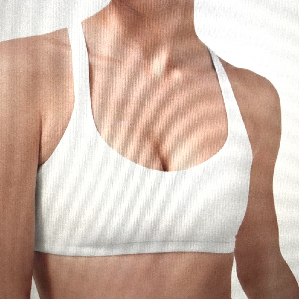 Lululemon Free To Be Bra White Size $